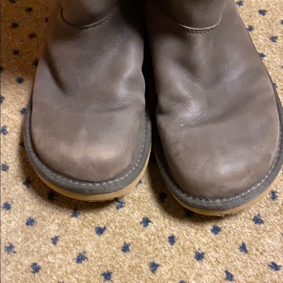 Upside tall Ugg’s - Picture 6 of 7